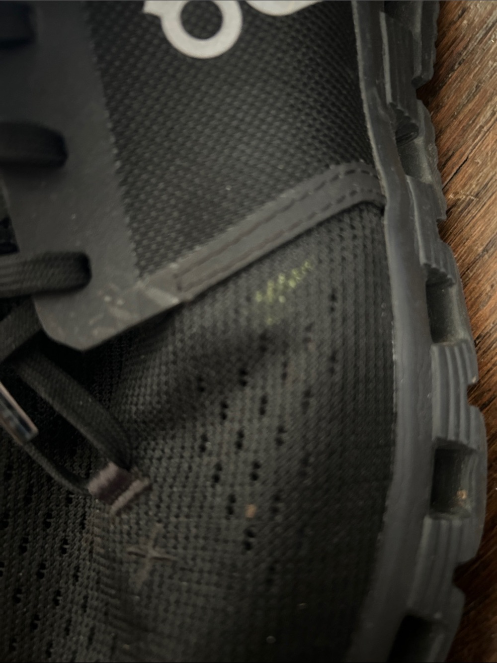 On Running Men’s Black Athletic Cloud-Style Running Shoes - Picture 10 of 10